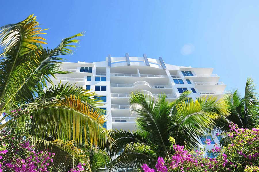 CURRENCY EXCHANGE ARBITRAGE IN FORT LAUDERDALE REAL ESTATE